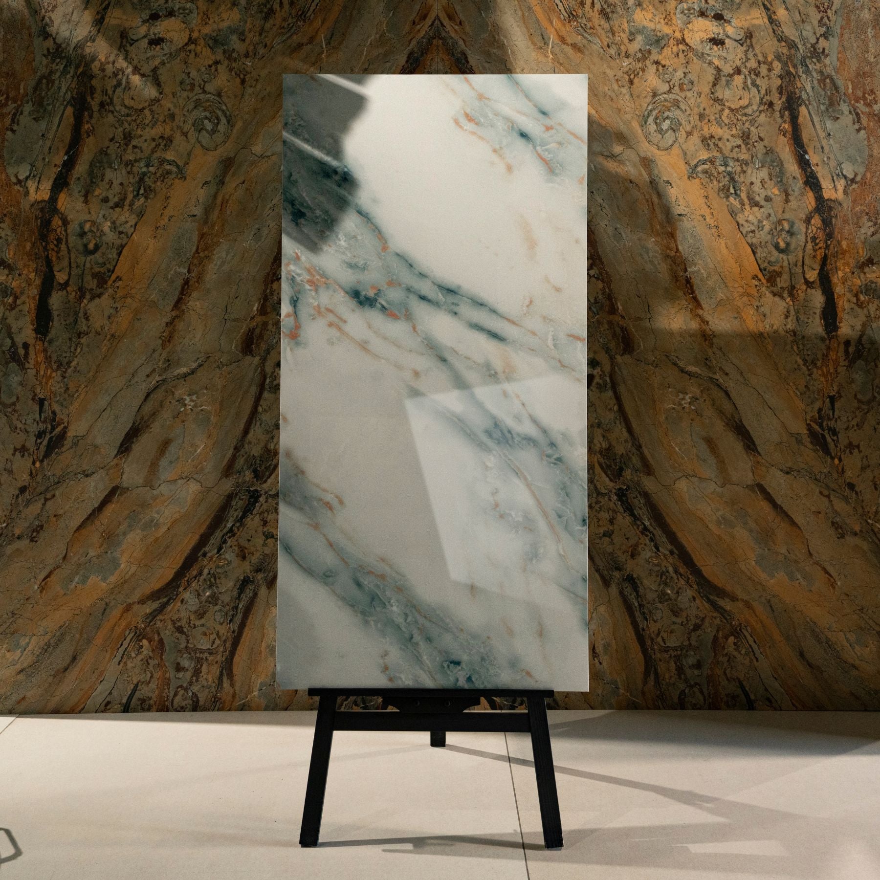 Grazzu Azul glossy marble effect porcelain tile 60x120cm with 9mm thickness features rich blue tones and polished luxury finish.