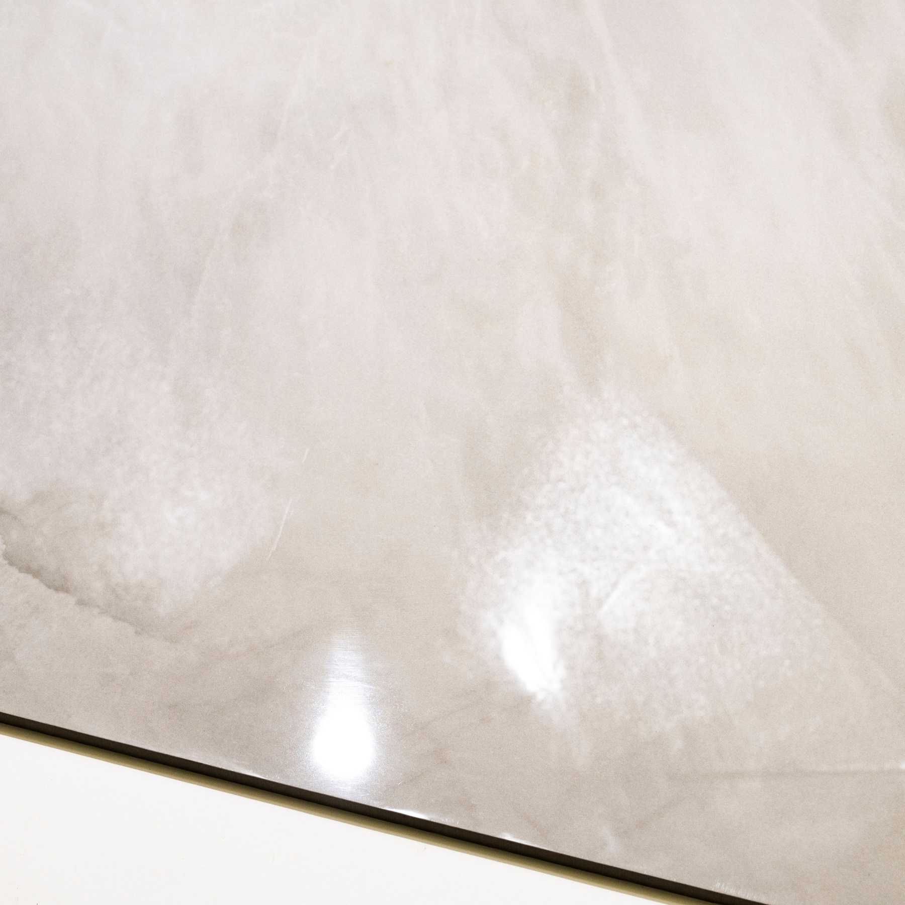 Monaco Ice porcelain tile 60x60cm with 9mm thickness, marble look design, durable porcelain, ideal for floors and walls.