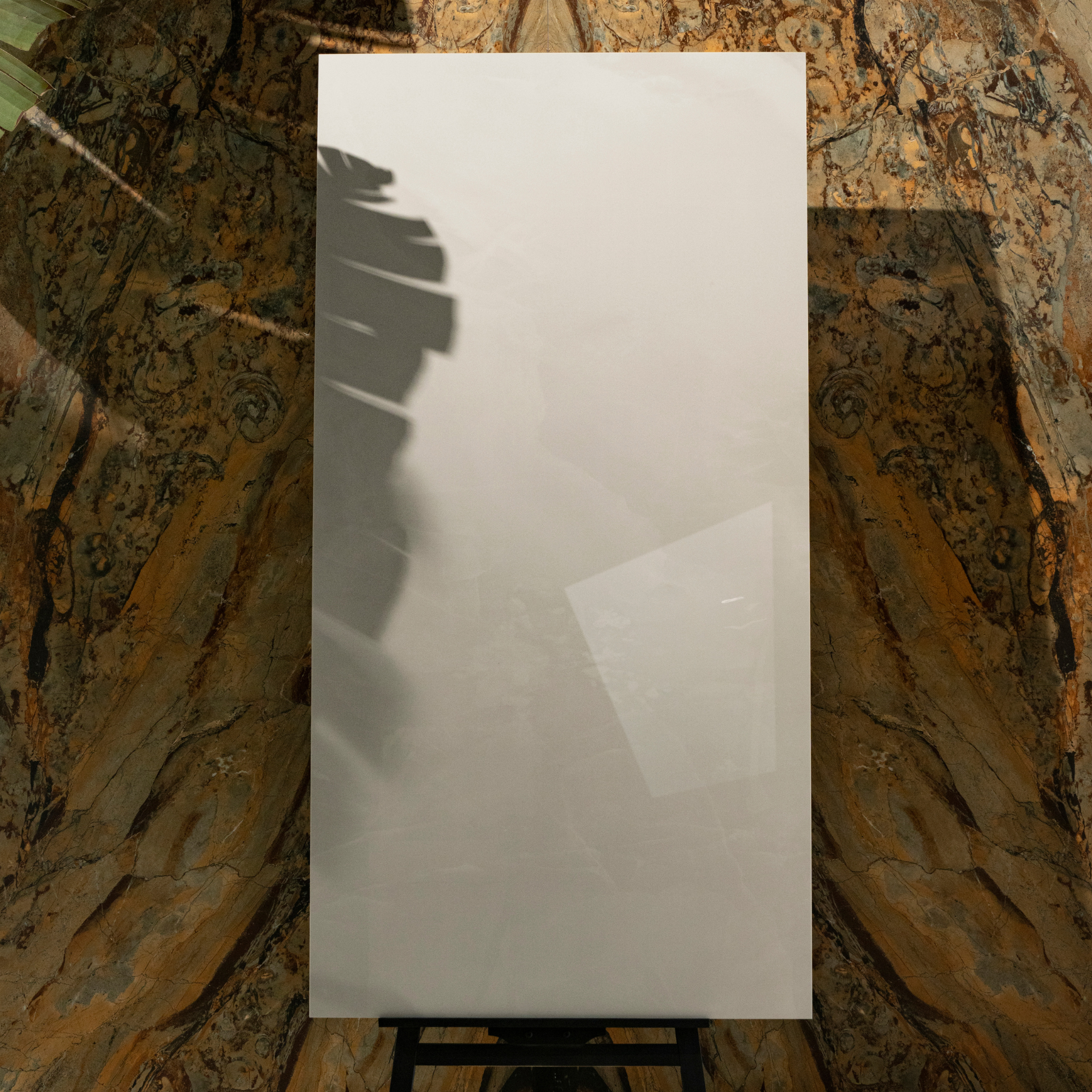Onice Ivory 80x160cm 9 mm glossy porcelain tiles. Elegant ivory marble-look floor & wall tiles for UAE homes & commercial interiors.