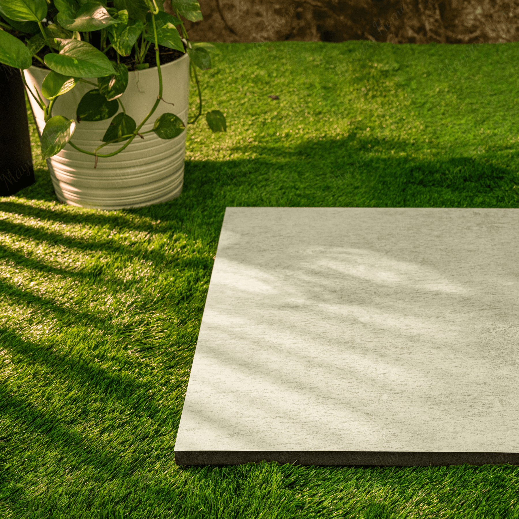 Quarzo White porcelain tile 60x120cm 2mm thickness, white stone look design, durable porcelain tile for modern floors and walls.