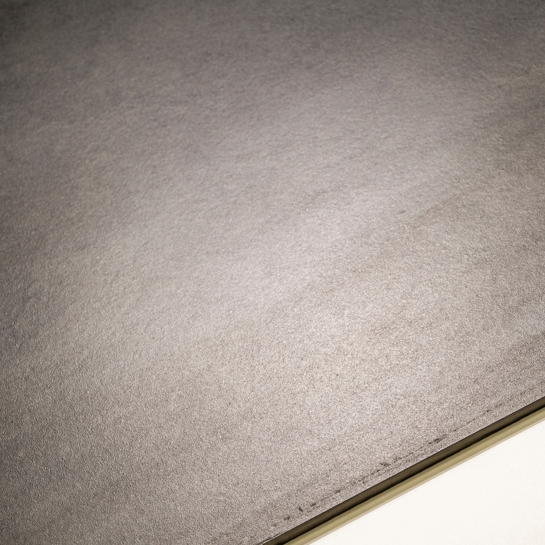 Azure Nero 80x160cm matt porcelain tile, 09mm thick with a bold dark tone. Durable and elegant, ideal for modern walls and floors.