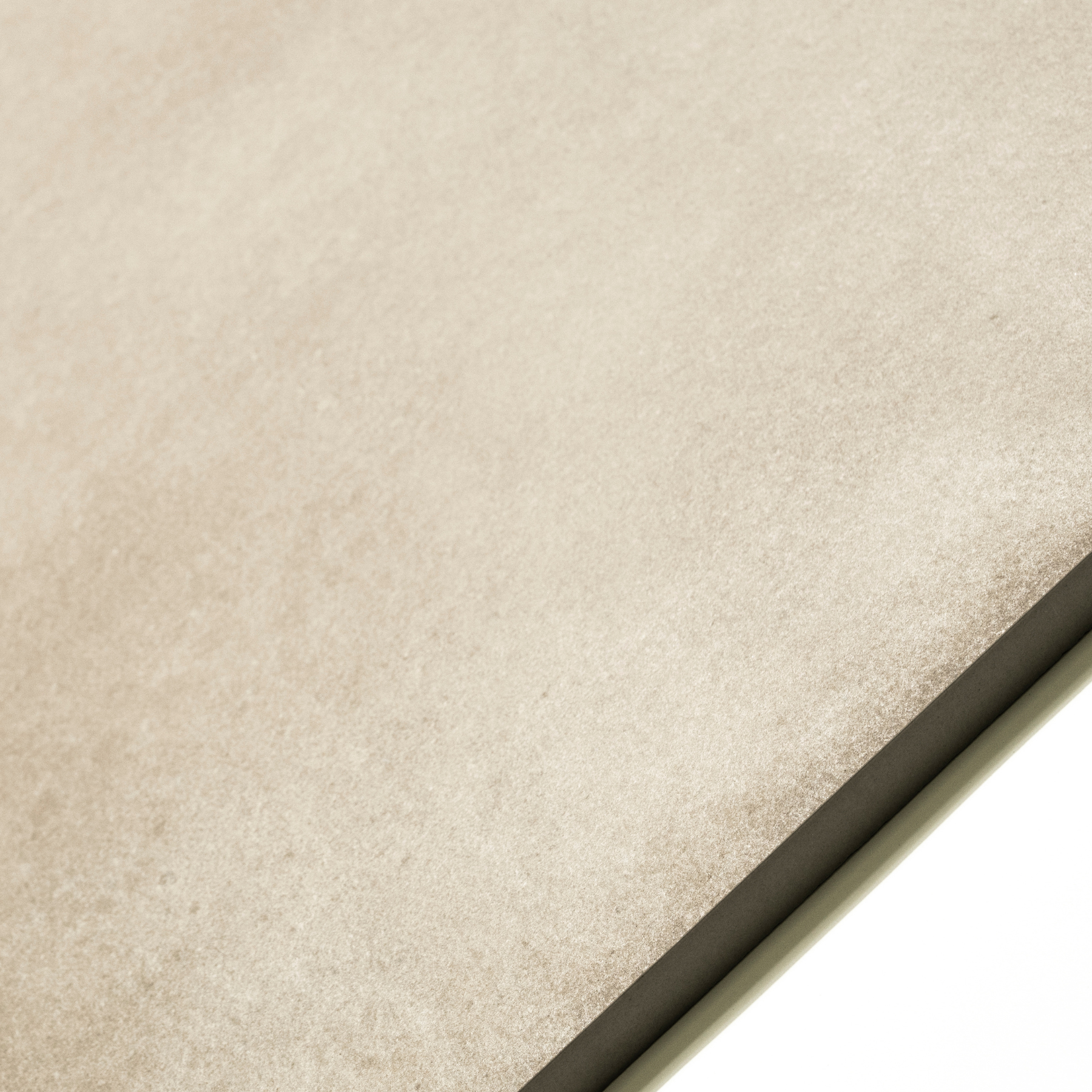 Luna Off White porcelain tile 60x120cm 9mm thickness, off white marble look design, durable porcelain tile for modern floors and walls.