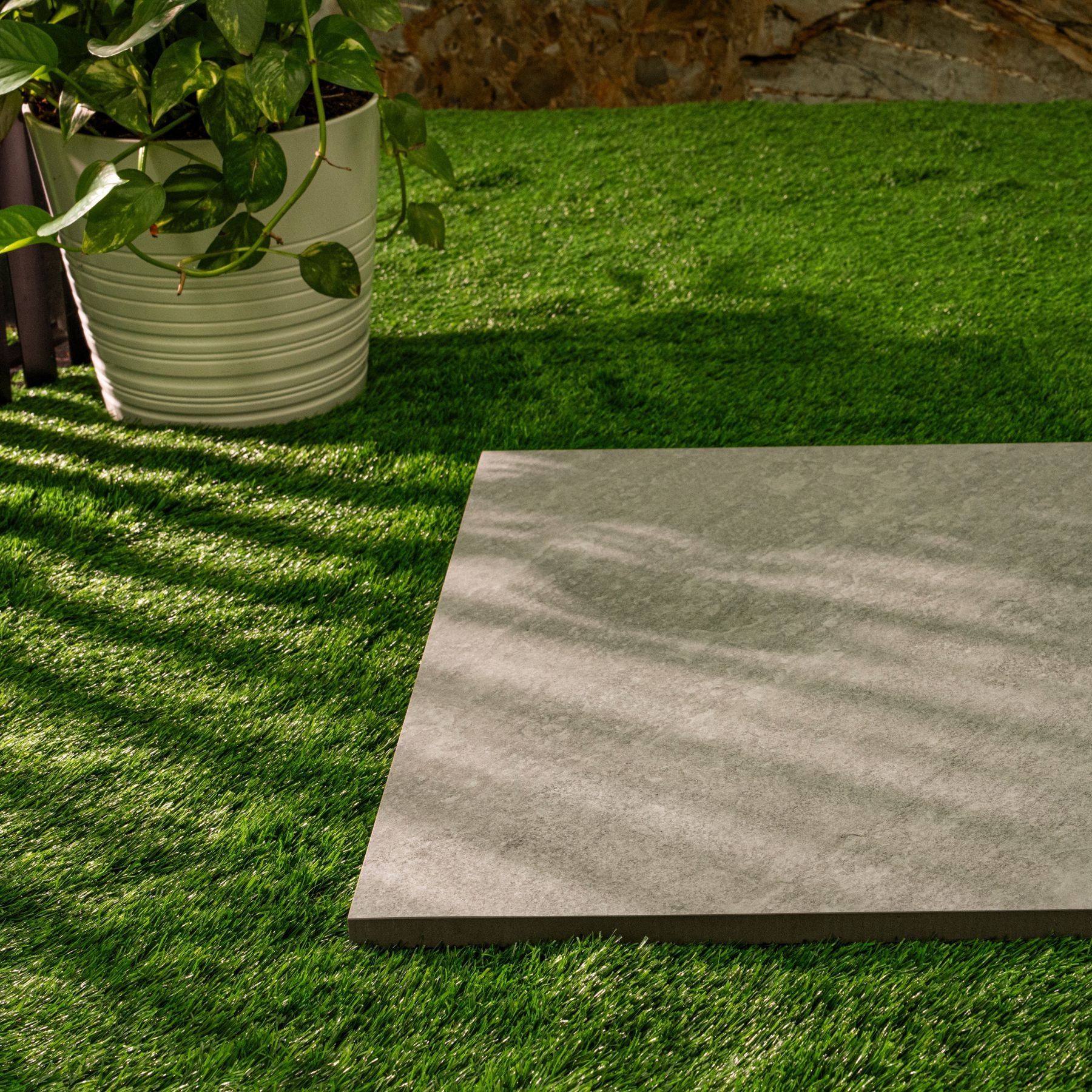 Quartz Light Grey matt porcelain tile 60x120cm x 2mm with modern stone texture. Stylish large format tile perfect for floors and walls in contemporary interiors.