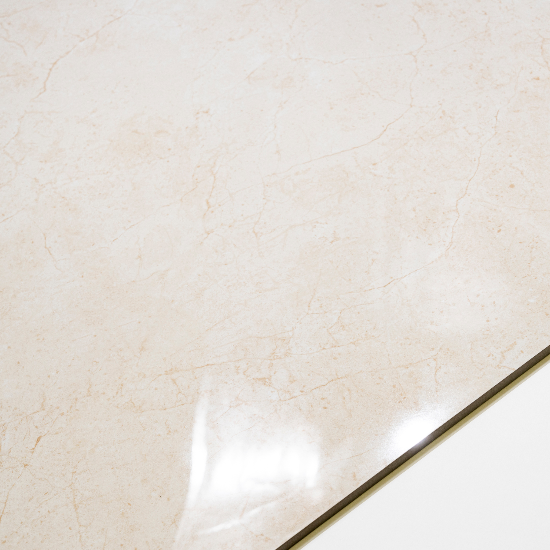 Silver Veil porcelain tile 60x120cm 9mm thickness, marble look design, durable porcelain, ideal for floors and walls in modern interiors.